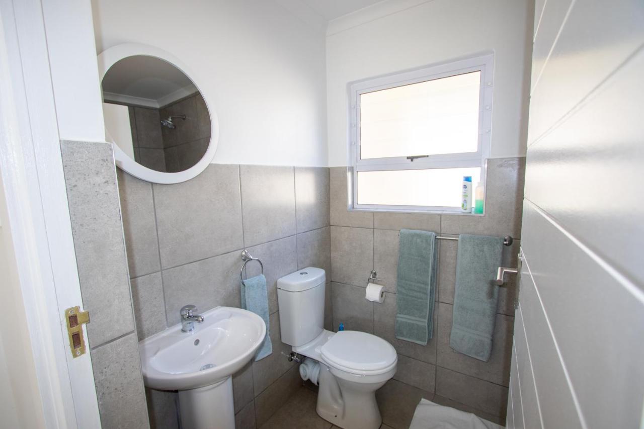 Pine Park Garden Cottages โจฮันเนสเบิร์ก ภายนอก รูปภาพ